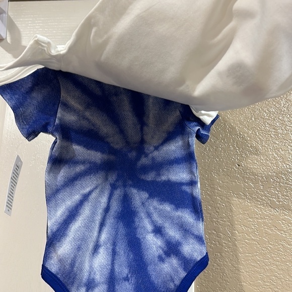 KANSAS City Royals MLB Newborn Infant Boys or Girls Tie-Dye 2-Pack Bodysuit Set - Picture 4 of 4